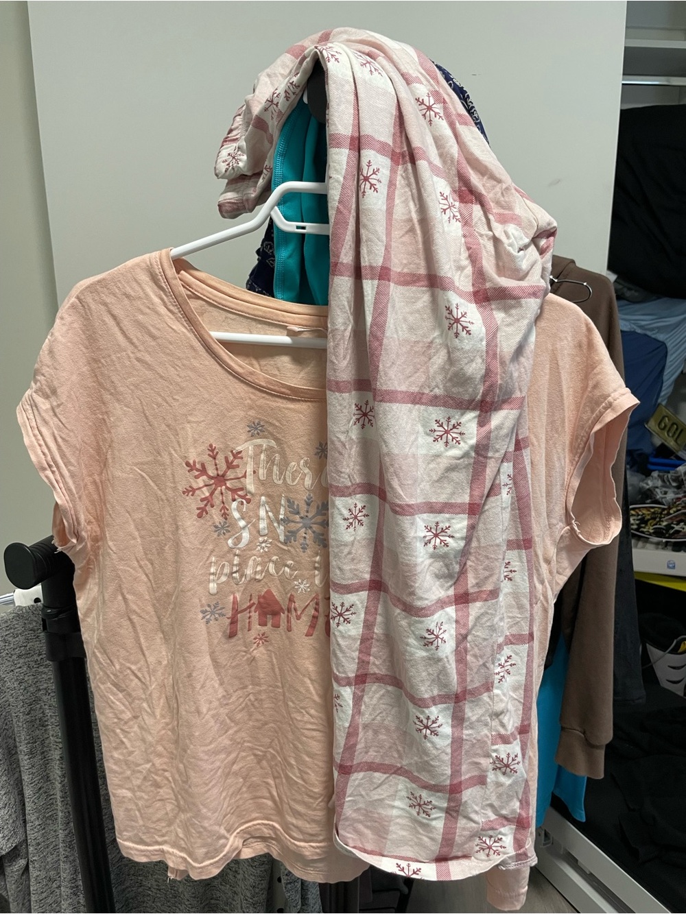 La Vie En Rose Pale Pink Snowflake Print Top